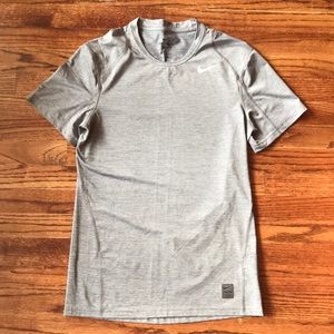 🆕Nike Pro men’s athletic tee🆕